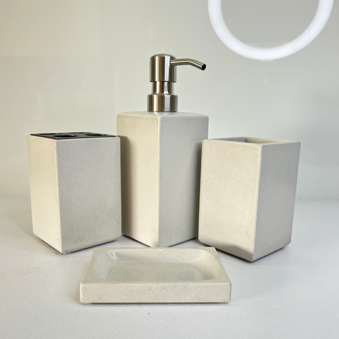 Набір аксесуарів AKVATIKA для ванної кімнати з каменю 4 пр. Білий (nabir-white-4)