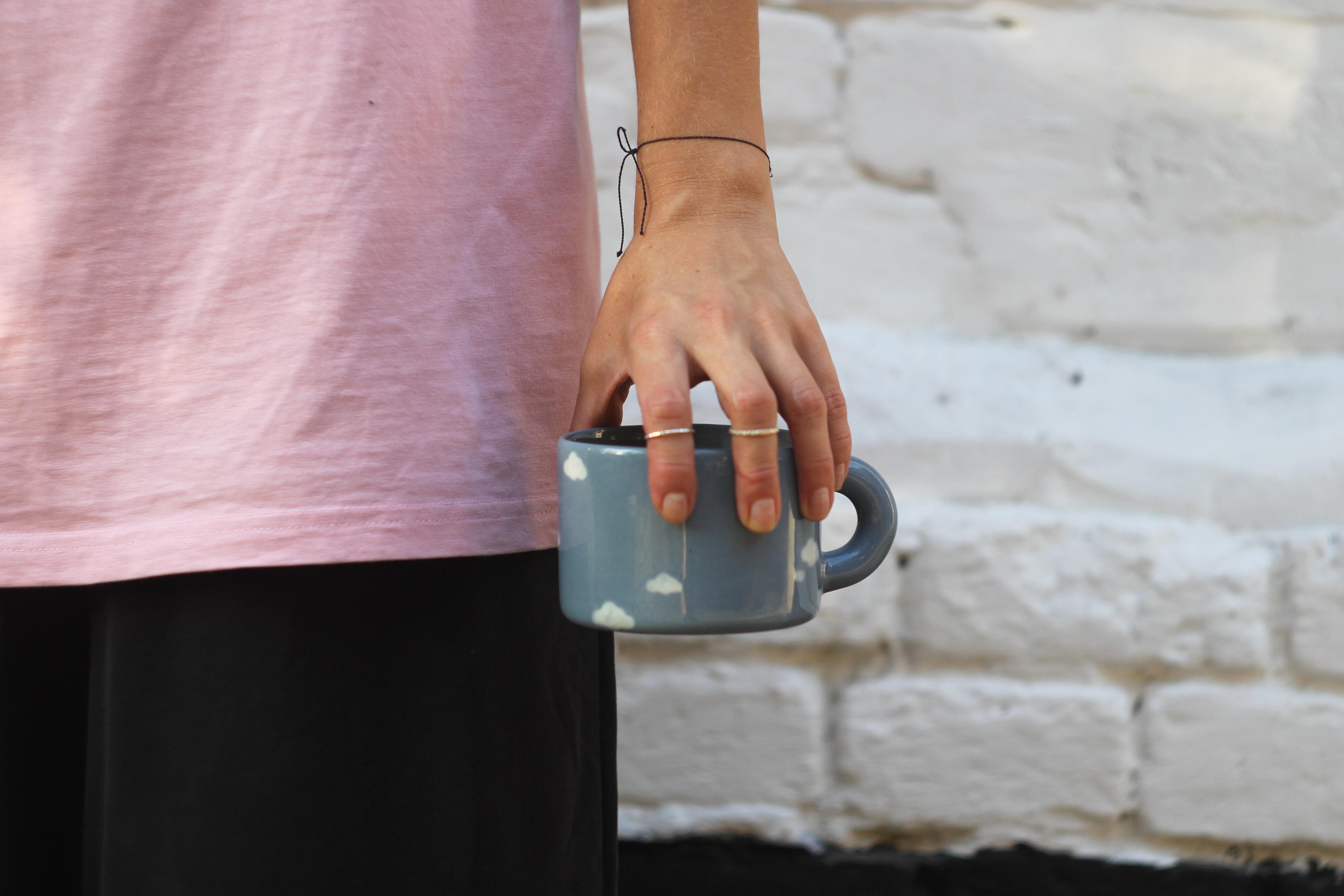 Чашка керамічна з хмарами ручна робота напівпорцеляна 350 мл (PRS-CUP-IMG-350-I-CLUD) - фото 5 Чашка керамічна з хмарами ручна робота напівпорцеляна 350 мл (PRS-CUP-IMG-350-I-CLUD) - фото 5