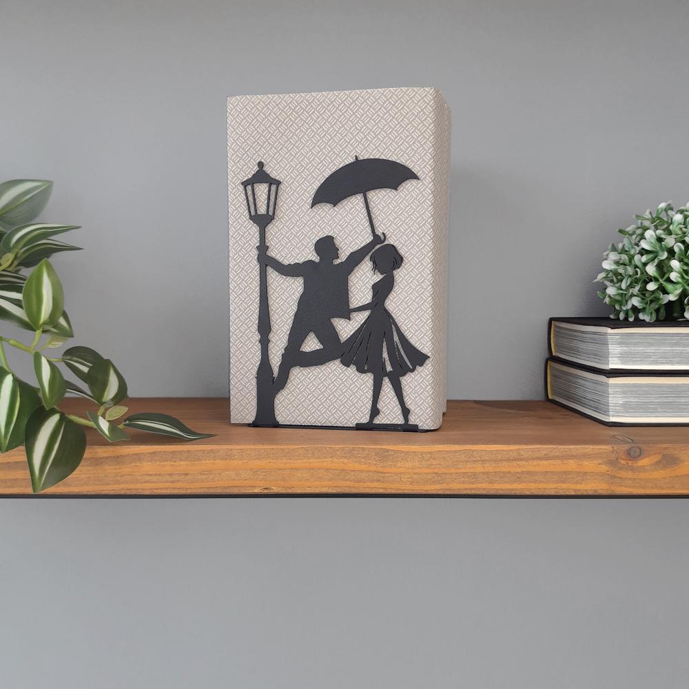 Подставка для книг Glozis Couple in Love G-095 17х12 см (27217038) - фото 3 Подставка для книг Glozis Couple in Love G-095 17х12 см (27217038) - фото 3