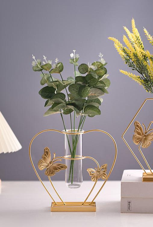 Ваза для квітів Метелики Серце 15042 12х21х23 см золота (5003205) - фото 3 Ваза для квітів Метелики Серце 15042 12х21х23 см золота (5003205) - фото 3