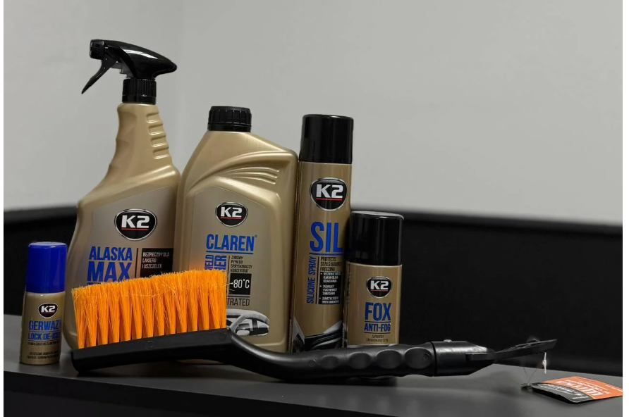 Набор автомобильных зимних со щеткой