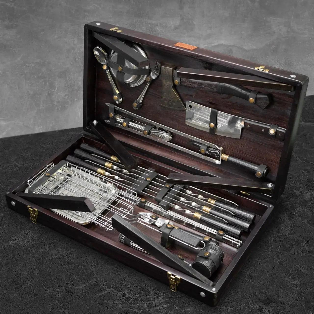 Набор шампуров Viking Валькирия в деревянном кейсе 39 пр. (001-WC)