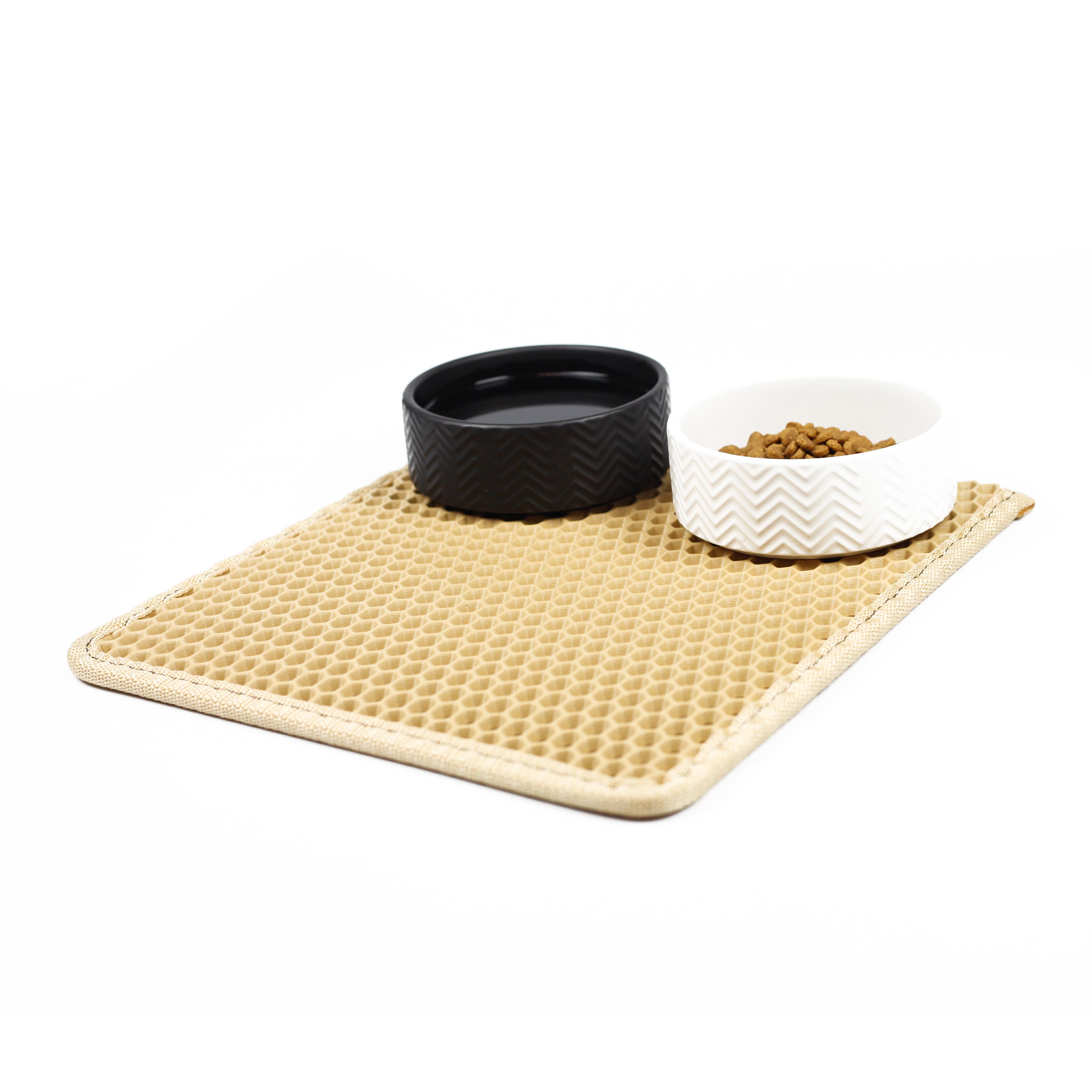 Коврик двухслойный Cat in Box для мисок и кошачьих лотков EVA 33x30 см Бежевый - фото 2 Коврик двухслойный Cat in Box для мисок и кошачьих лотков EVA 33x30 см Бежевый - фото 2