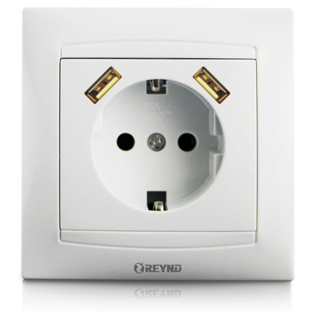 Розетка REYND с 2 USB-портами для зарядки смартфонов/планшетов