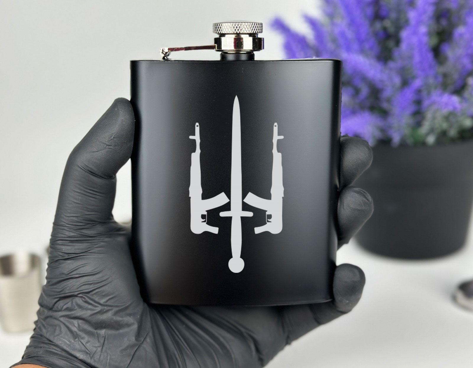 Подарочный набор Тризуб фляга с рюмками (12776269) - фото 3