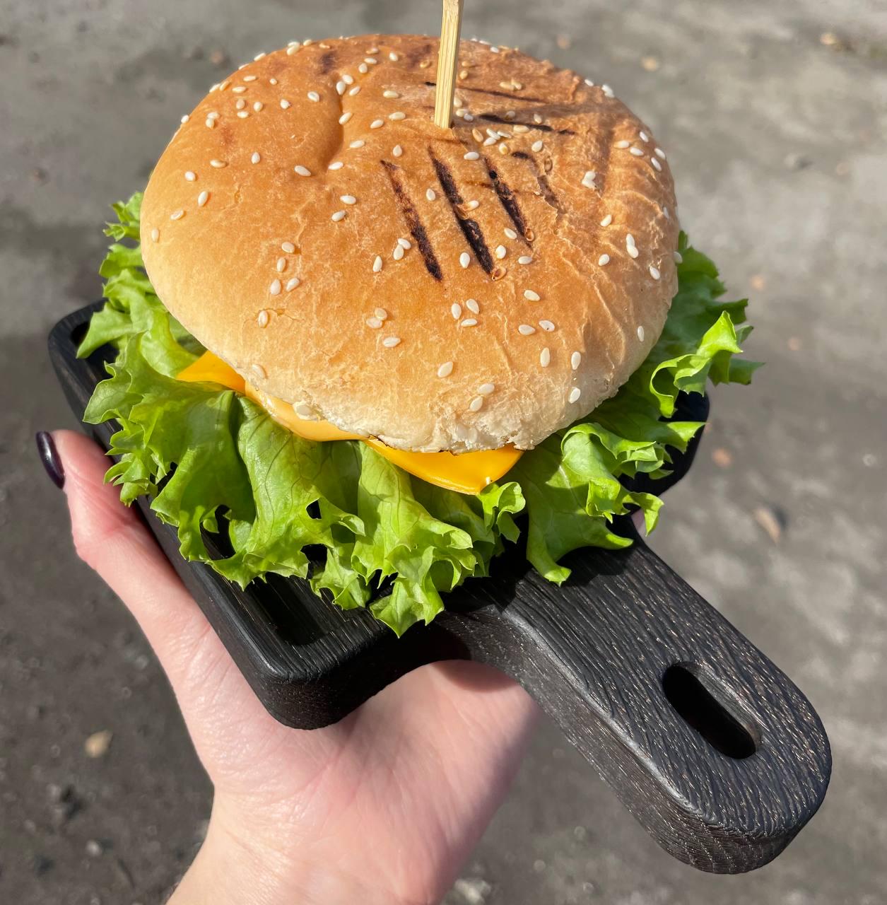 Доска обпаленая деревяная с ручкой для подачи блюд 13х20 см (9230036) - фото 3 Доска обпаленая деревяная с ручкой для подачи блюд 13х20 см (9230036) - фото 3