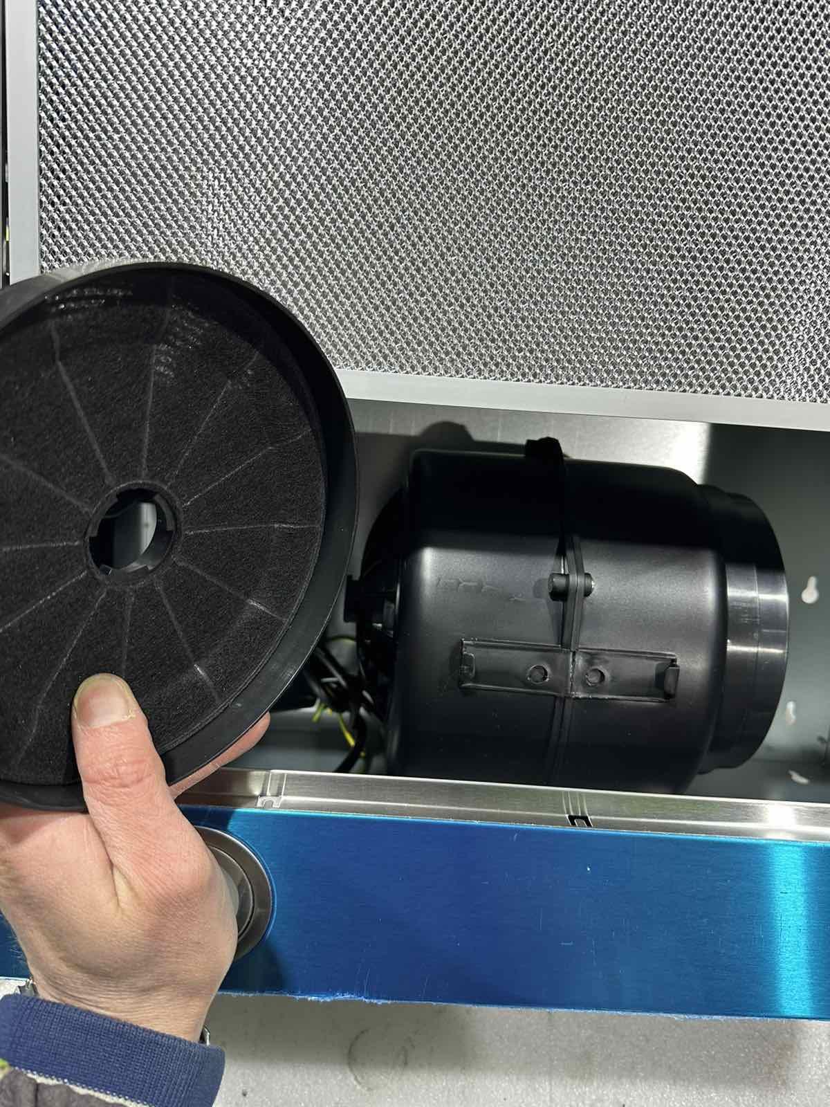 Витяжка Luxor Beste F 60 BK 1450 m3 LED Intellect Kup Classico 6 швидкостей з фільтрами захисту двигуна 2 шт. (25878899) - фото 7 Витяжка Luxor Beste F 60 BK 1450 m3 LED Intellect Kup Classico 6 швидкостей з фільтрами захисту двигуна 2 шт. (25878899) - фото 7