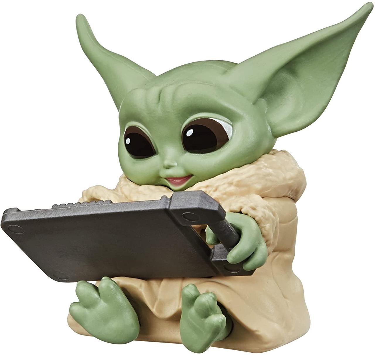 Фигурка для геймеров Hasbro The Mandalorian The Child 4 см (WST H TM Y 7)