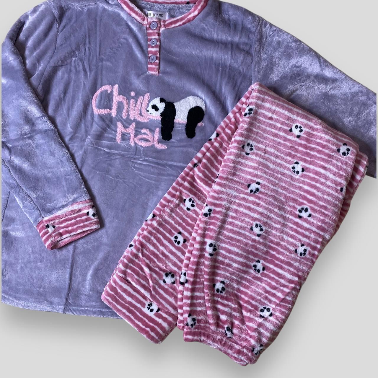 Пижама женская плюшевая Chill Panda XL (X12587) - фото 5 Пижама женская плюшевая Chill Panda XL (X12587) - фото 5