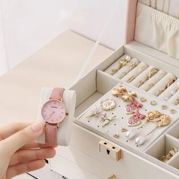 Органайзер для бижутерии и украшений 18497 13,5х17х23 см Молочный (5004690) - фото 2 Органайзер для бижутерии и украшений 18497 13,5х17х23 см Молочный (5004690) - фото 2