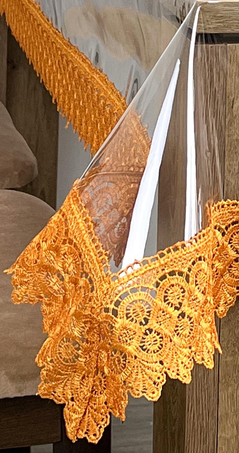 Скатертина силіконова з мереживом Рудий 7 см 150x110 см (113-17)