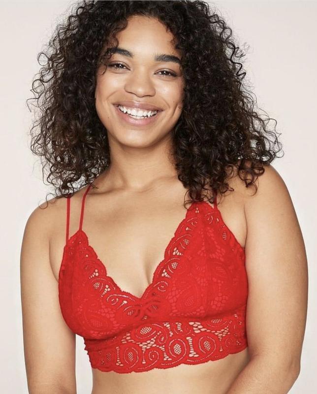 Топ женский кружевной Victoria's Secret Crochet Strappy Lace Bralette А-174 S Красный (42) Топ женский кружевной Victoria's Secret Crochet Strappy Lace Bralette А-174 S Красный (42)