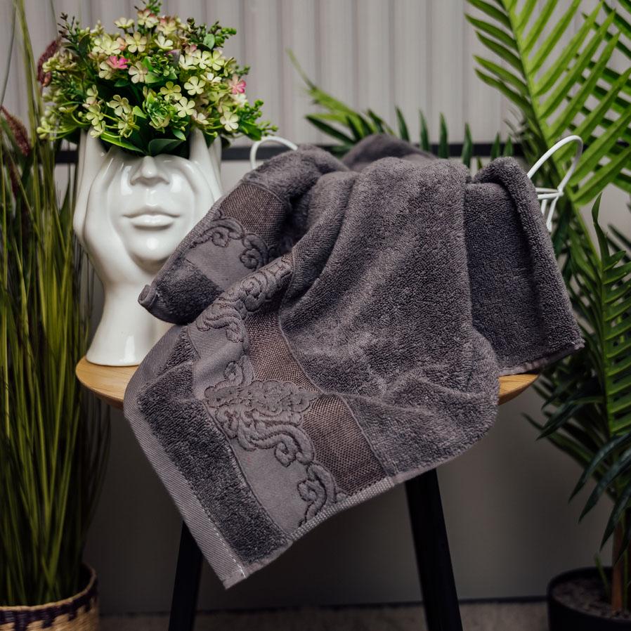 Рушник банний Абстрактні завитки 140х70 см Темно-сірий (87676) - фото 1 Рушник банний Абстрактні завитки 140х70 см Темно-сірий (87676) - фото 1