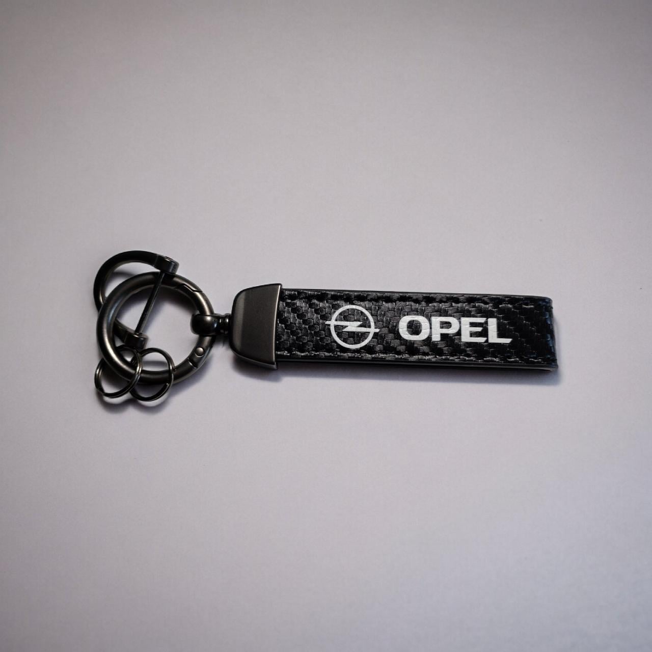 Брелок автомобильный Opel кожаный с карабином экокожа/металл (2235946902)