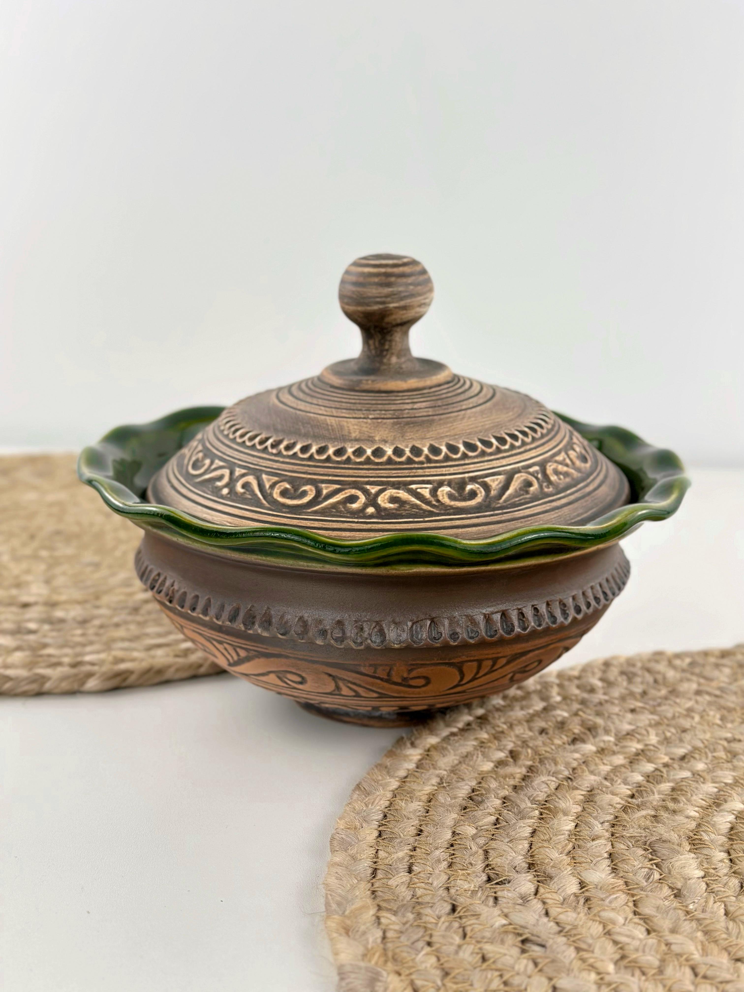 Миска-волна с крышкой глиняная Гражда 1,2 л Коричневый (17018-4) Миска-волна с крышкой глиняная Гражда 1,2 л Коричневый (17018-4)