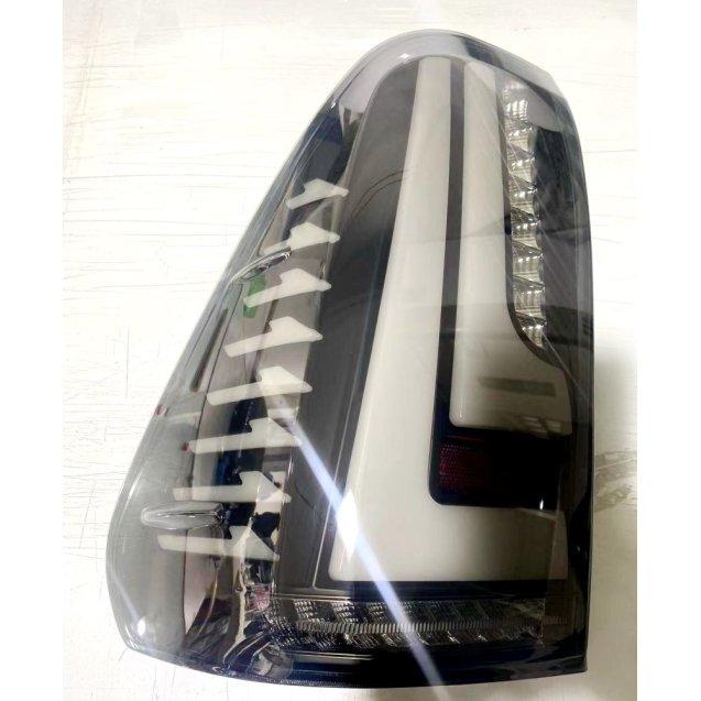 Автомобильные фонари задние Toyota Hilux 2015-2020 (2515074938)