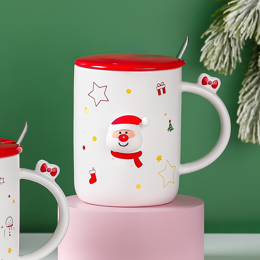 Чашка новогодняя с крышкой и ложкой Санта Smile керамика 360 мл Белый - фото 10