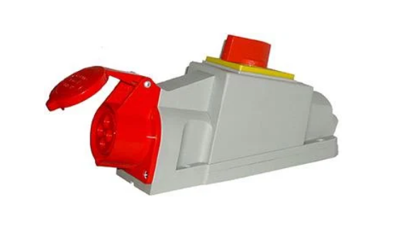 Силова розетка E.NEXT 3P+PE 32А 400 В стаціонарна з вимикачем IP44 Червоний (065/1)