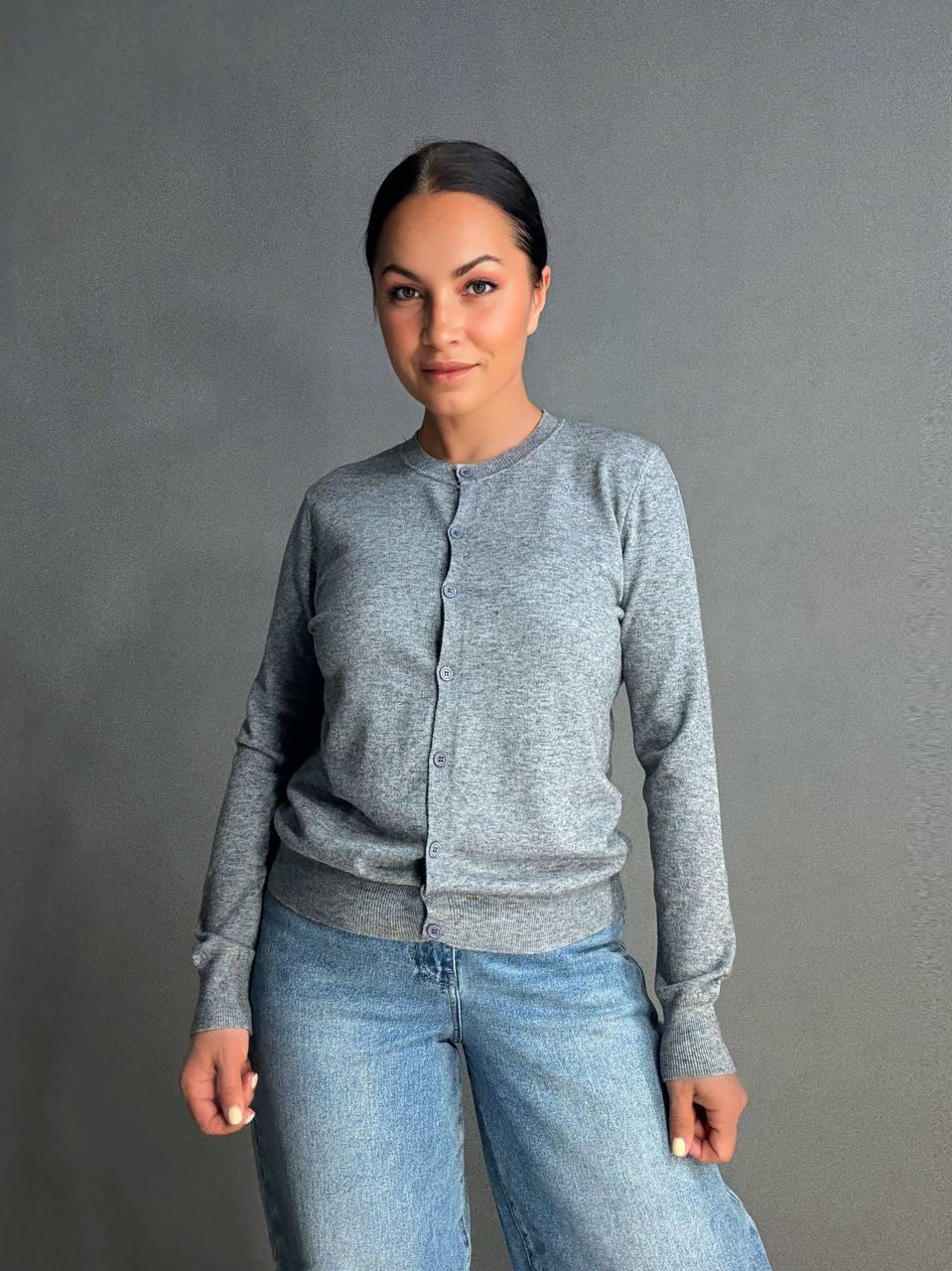 Кардиган женский AN 82896 однотонный на пуговицах универсальный One Size Серый