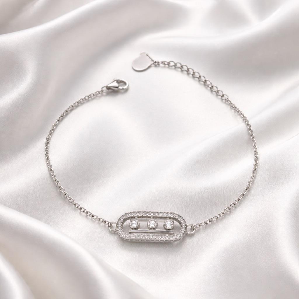 Браслет серебрянный с гранатом и фианитами круглой формы прямоугольной рамкой и подвижными вставками р. 17-20 см