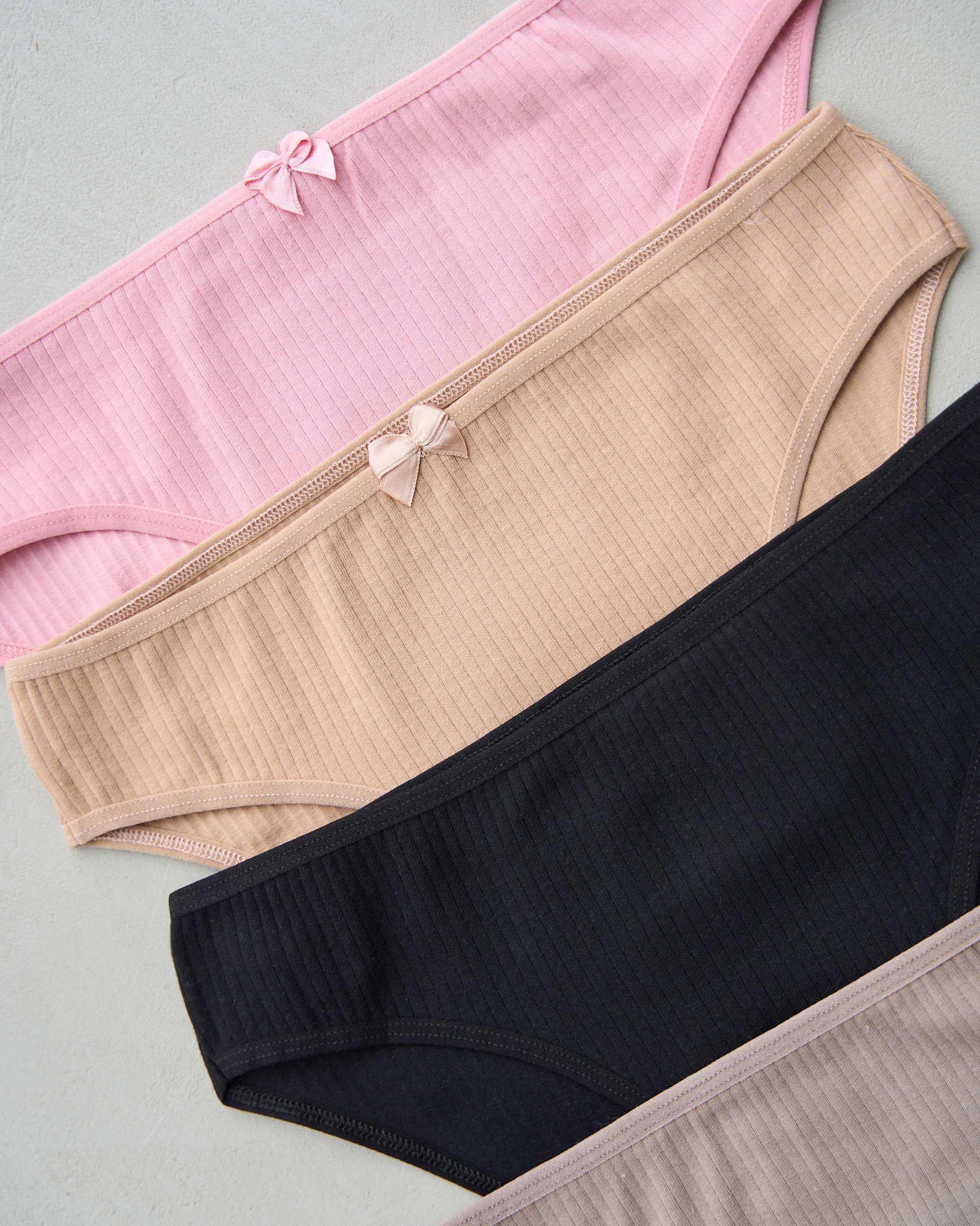 Набор трусиков женских с бантиками в рубчик 7 шт. L Разноцветный (713127) - фото 2 Набор трусиков женских с бантиками в рубчик 7 шт. L Разноцветный (713127) - фото 2