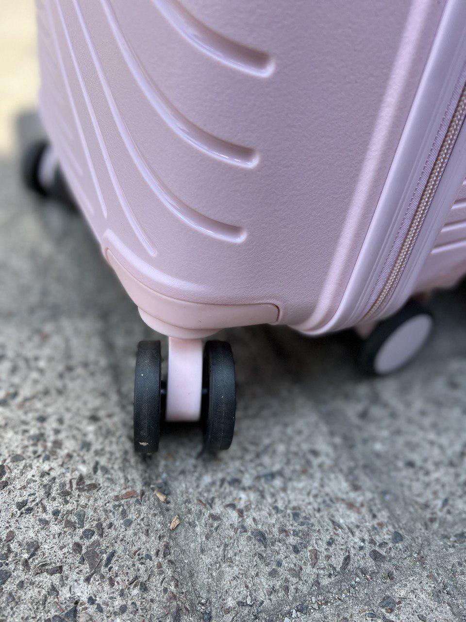 Валіза пластикова Wings 181-05 поліпропілен 100% середній Рожевий (11838373) - фото 2 Валіза пластикова Wings 181-05 поліпропілен 100% середній Рожевий (11838373) - фото 2