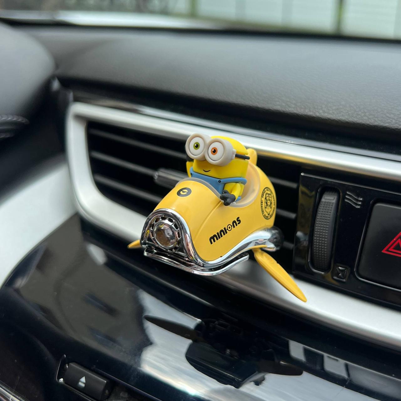 Ароматизатор для автомобільного салону Minion Pilot - фото 3 Ароматизатор для автомобільного салону Minion Pilot - фото 3