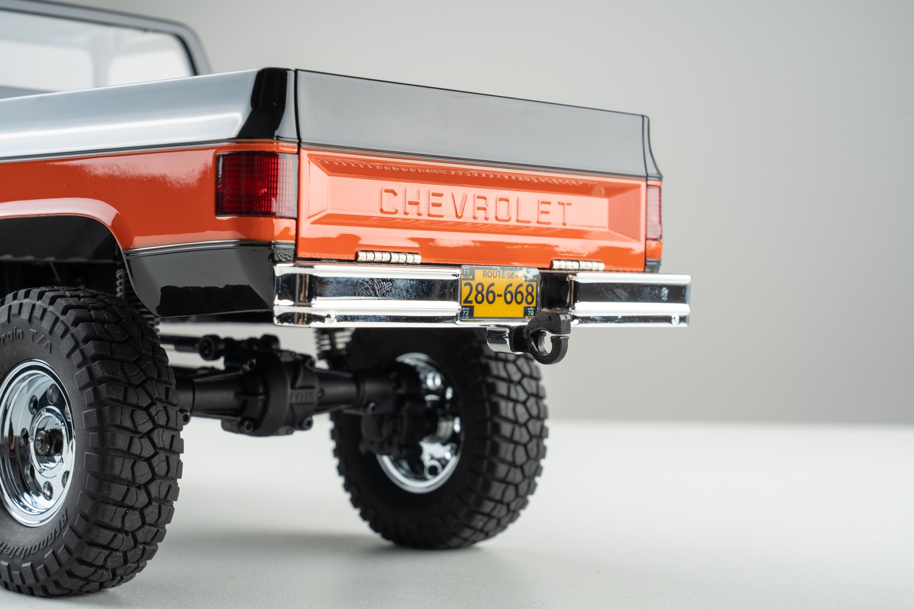 Машинка на радиоуправлении FMS 1:18 Chevrolet K10 RTR Черный - фото 27 Машинка на радиоуправлении FMS 1:18 Chevrolet K10 RTR Черный - фото 27