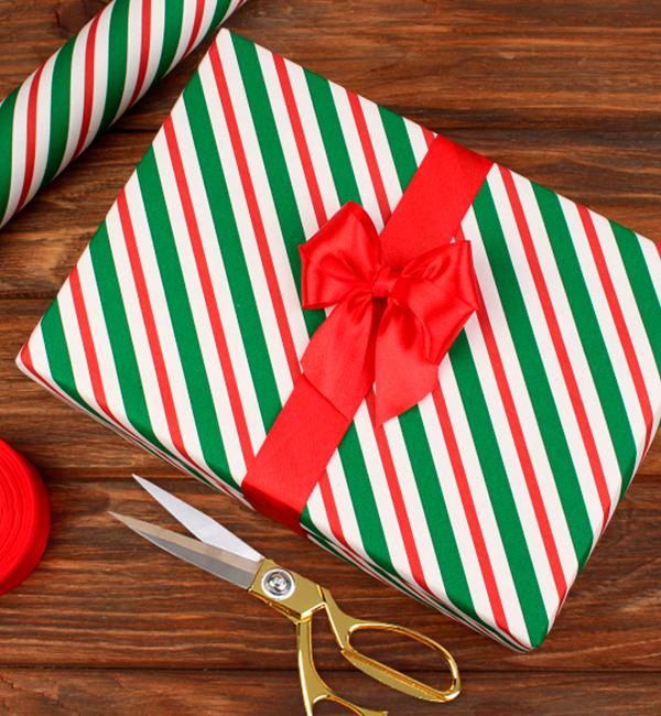 Подарочная бумага для упаковки Диагональ 70 см/8 м Зелено-красный (31064176)