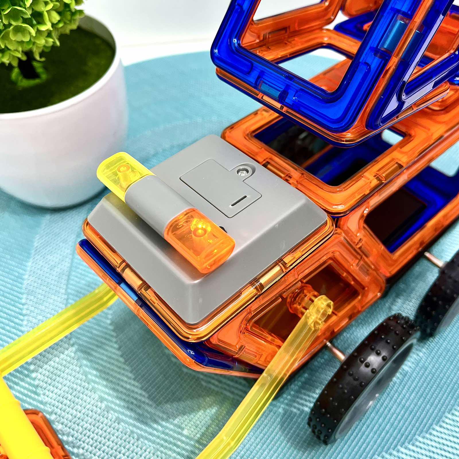 Конструктор магнитный Limo Toy Транспорт 42 дет. (LT6004) - фото 7 Конструктор магнитный Limo Toy Транспорт 42 дет. (LT6004) - фото 7