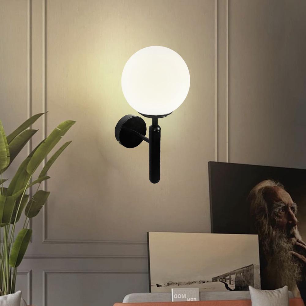 Бра Line.F A 201/1 W BK H80 Miira Large с белым матовым плафоном Черный (3352_6645)