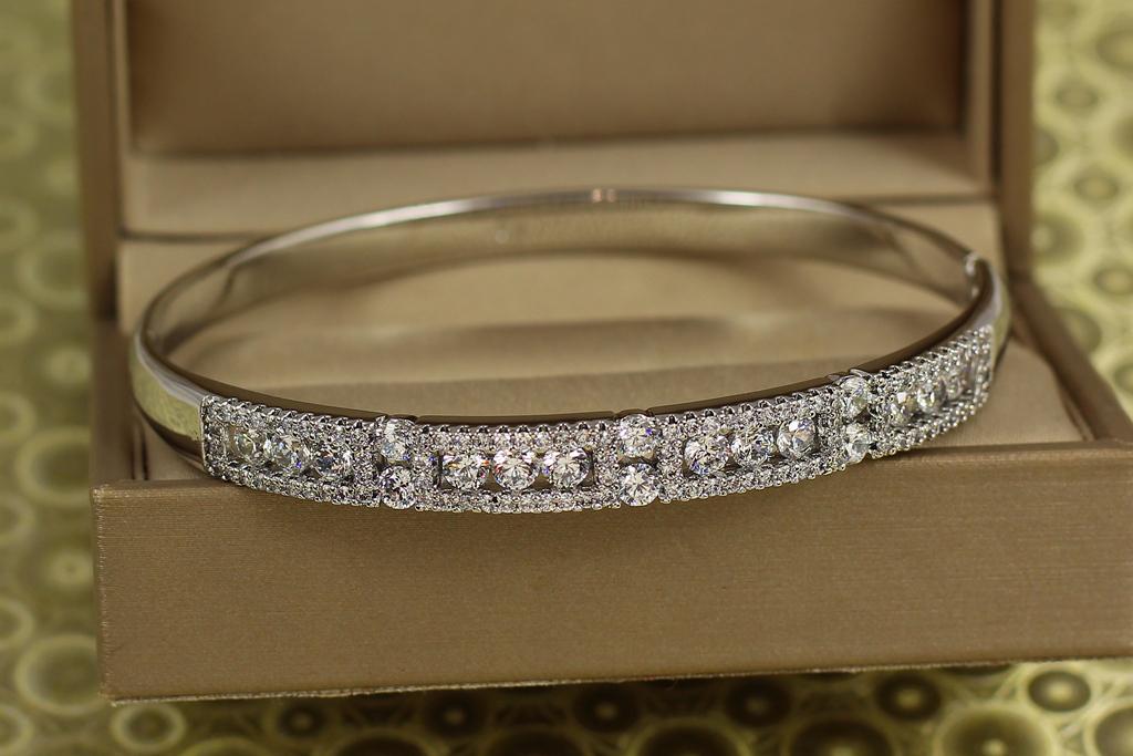 Браслет бенгл Xuping Jewelry Лента от 17 см до 19 см Серебристый (30502112)