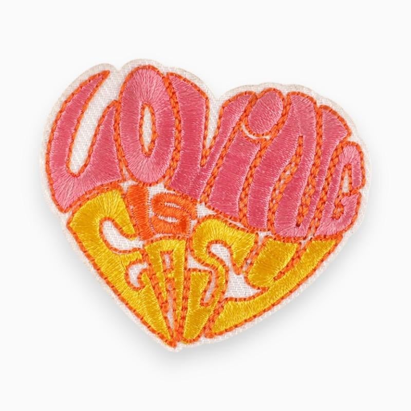 Термоаплікація Loving is easy вишита 5,2х5,9 см 1 шт. Різнокольоровий (АК5259С60)