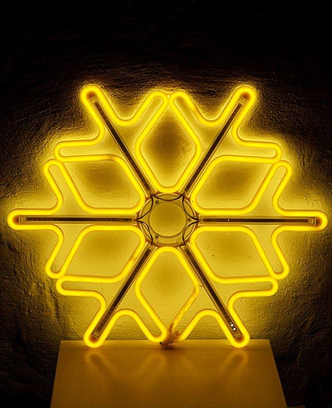 Неоновая фигура Снежинка новогодняя 60х60 см с эффектом падающей капли Желтый