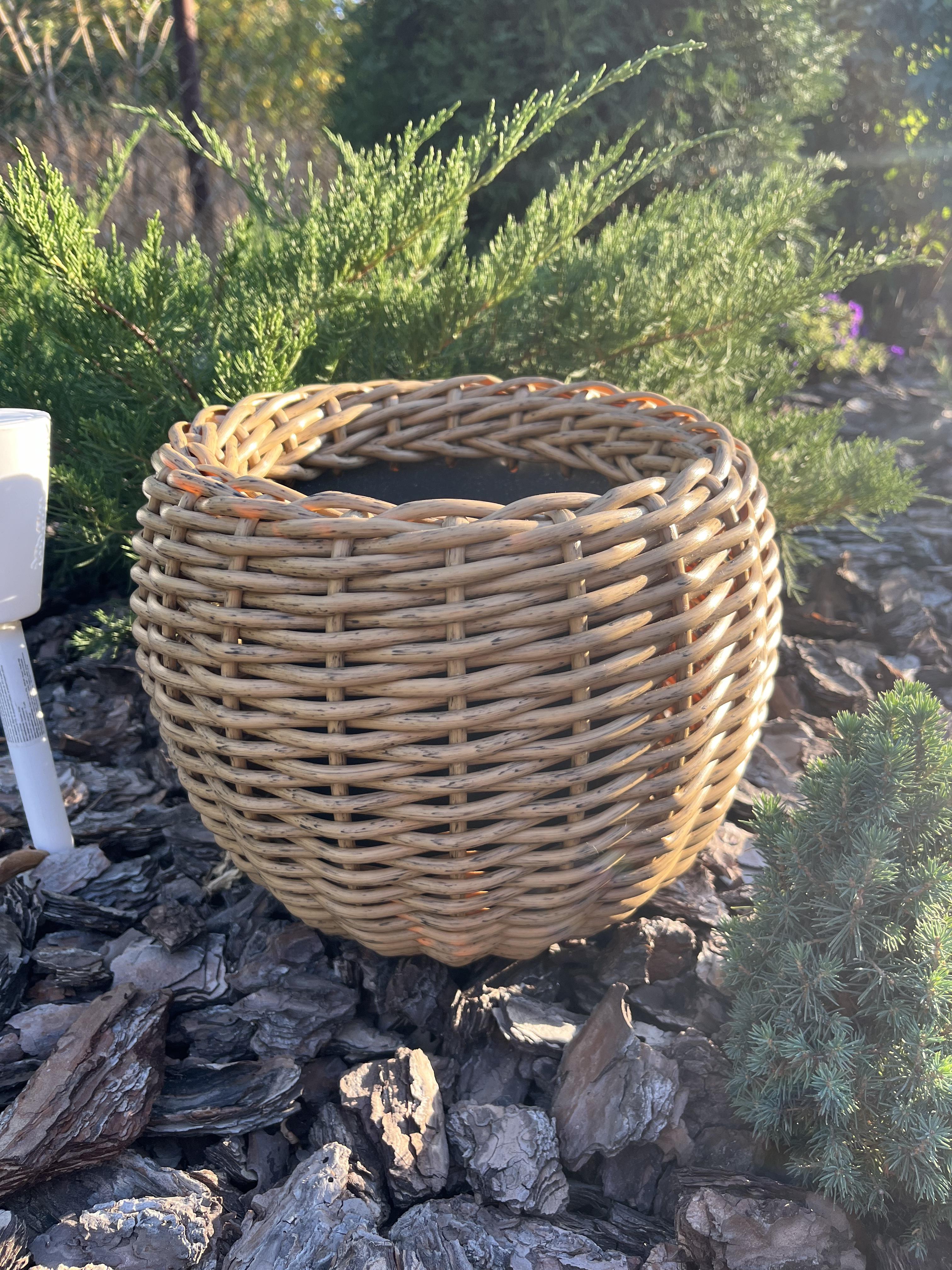 Кашпо для квітів зі штучного ротанга 5 л Дерево (27923770) - фото 3 Кашпо для квітів зі штучного ротанга 5 л Дерево (27923770) - фото 3