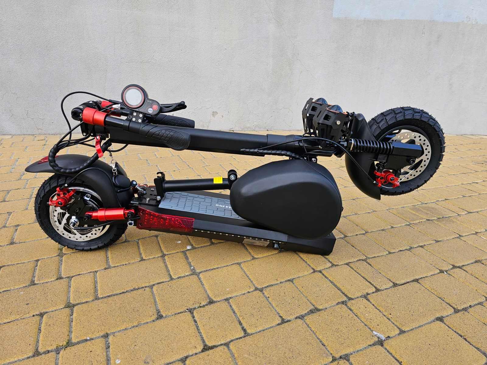 Электросамокат с сиденьем KugooKirin M4 PRO 1000 W/18 Ah 2025 +3 фары - фото 6 Электросамокат с сиденьем KugooKirin M4 PRO 1000 W/18 Ah 2025 +3 фары - фото 6