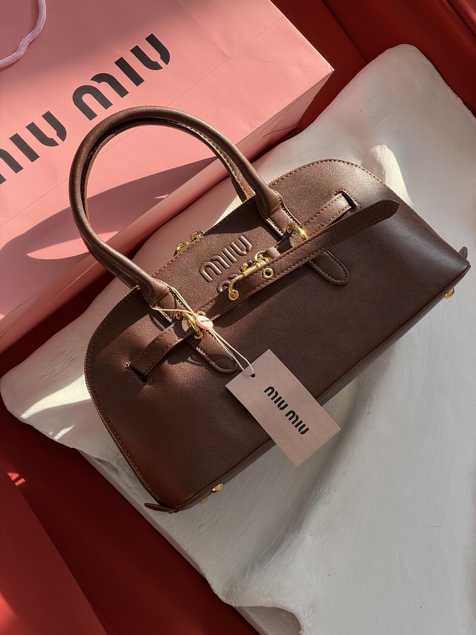 Сумка женская Miu Miu Aventure Nappa Leather классическая кросс-боди Коричневый (2448023293) Сумка женская Miu Miu Aventure Nappa Leather классическая кросс-боди Коричневый (2448023293)