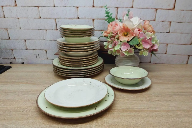 Сервиз столовый OMS TULU фарфор 6 персон 24 шт. Кремовый/Светло-зеленый (KL24-Kivi)