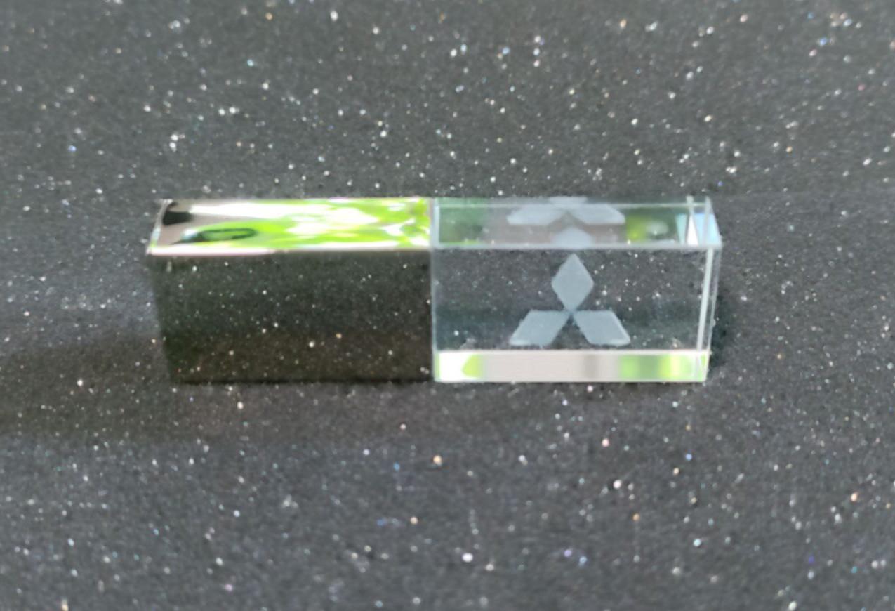 Флешка з логотипом Mitsubishi 32 ГБ (1400606809)