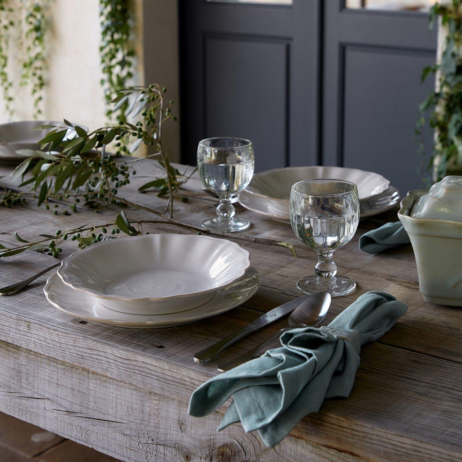 Тарілка для пасти Costa Nova Alentejo 24 см White (560673993012) - фото 4 Тарілка для пасти Costa Nova Alentejo 24 см White (560673993012) - фото 4