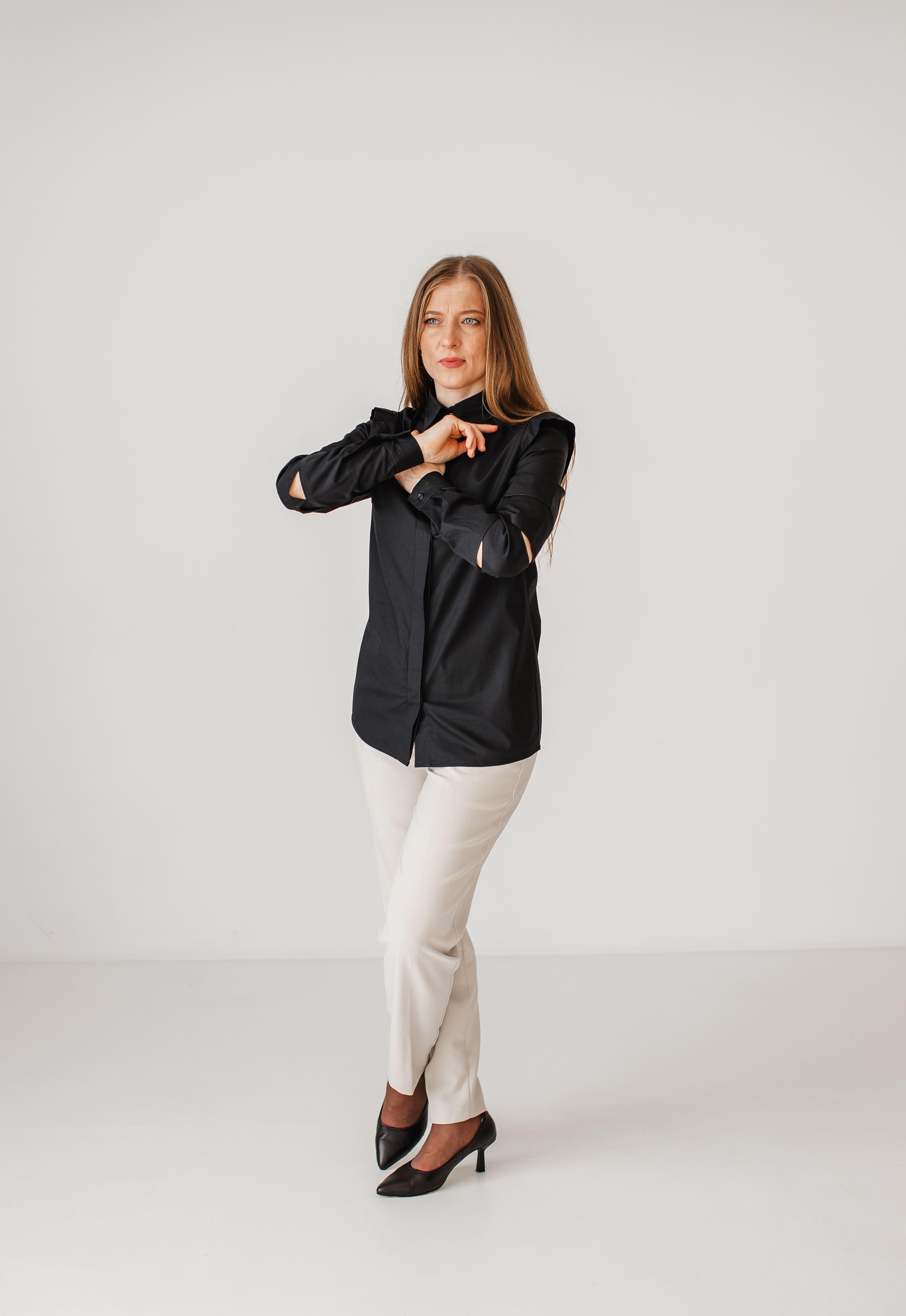 Сорочка жіноча приталена VSlatinina з розрізами на рукавах XL Чорний (01234567825) - фото 2