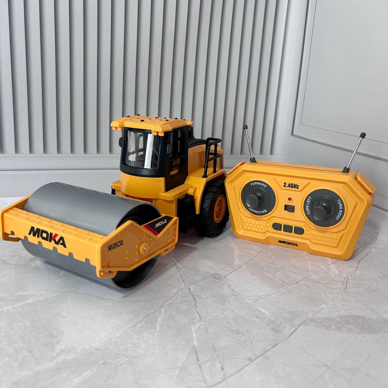 Іграшка дитяча Moka 2136 Каток на радіокеруванні акумуляторний (2590263622)