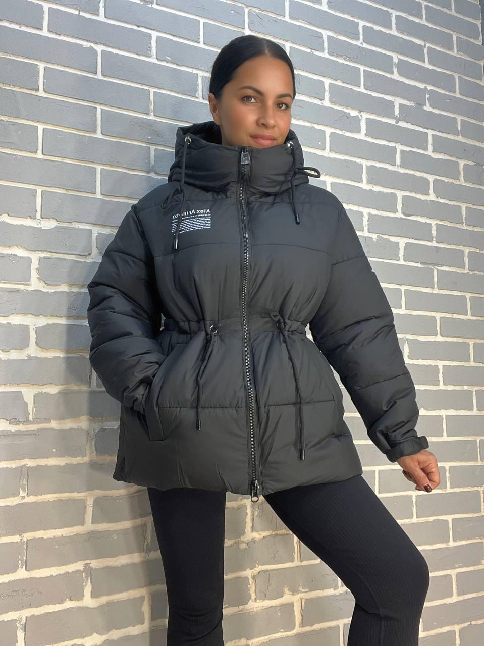 Куртка жіноча LADY YEP 9020 подовжена шнурок затяжка на талії напис на груді р. 44 Чорний (2803) - фото 6 Куртка жіноча LADY YEP 9020 подовжена шнурок затяжка на талії напис на груді р. 44 Чорний (2803) - фото 6