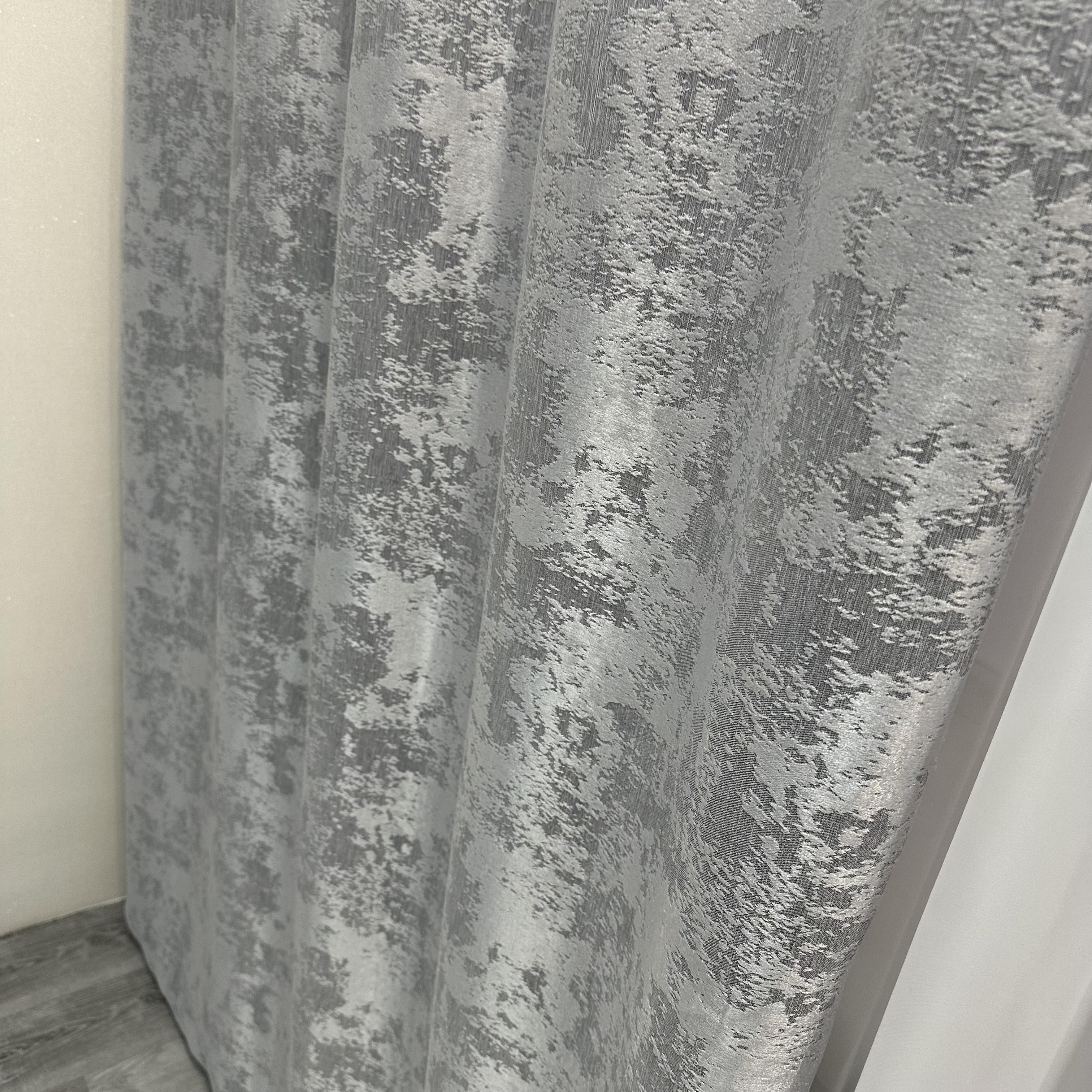 Шторы жаккардовые с мраморным узором среднее затемнение 1,5x2,7 м 2 шт. Светло-серый (К1039-31) - фото 4 Шторы жаккардовые с мраморным узором среднее затемнение 1,5x2,7 м 2 шт. Светло-серый (К1039-31) - фото 4