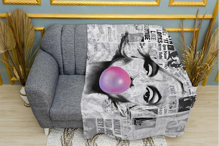 Плед PromoZP Мэрилин Монро с жвачкой плюш двухслойный 135х150 см (102394-1)