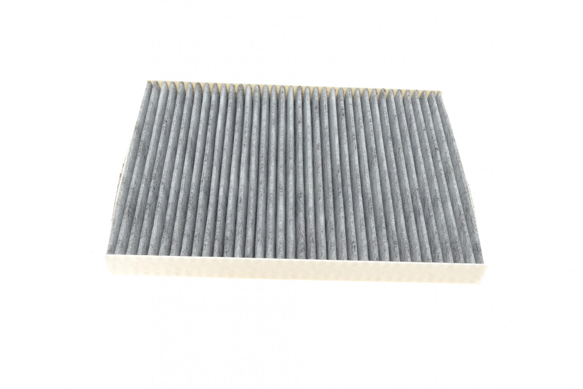 Фильтр салона Meyle для VW Caddy II/Golf III/Skoda Octavia угольный (112 320 0001)