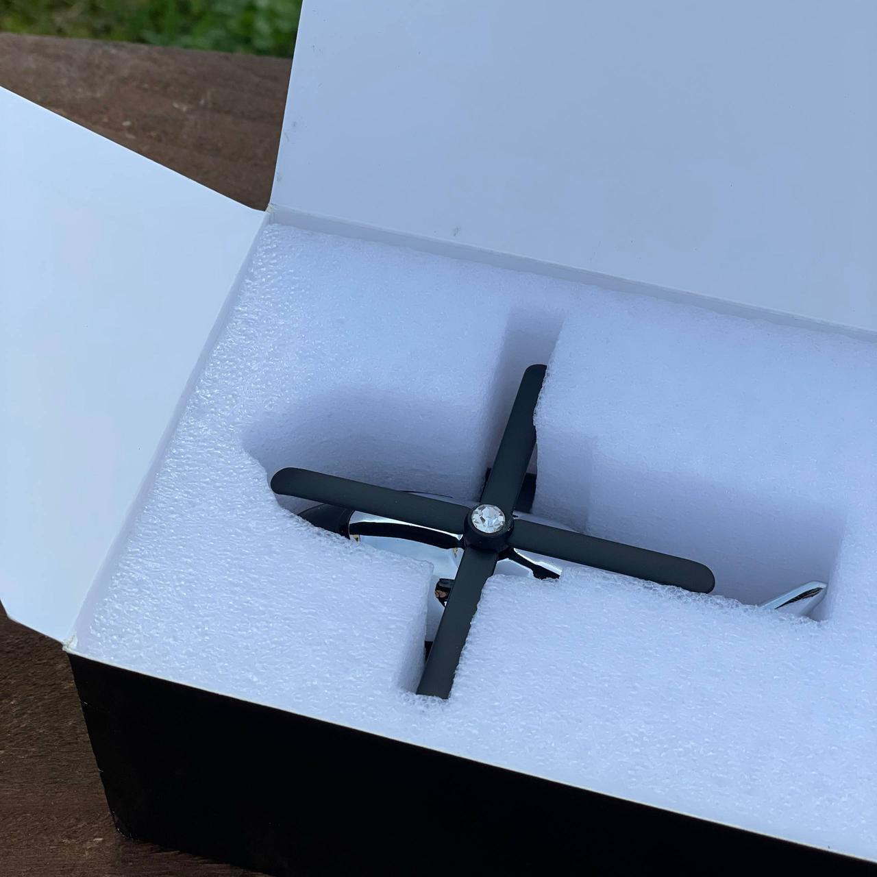 Ароматизатор для авто вертоліт на панель приладів Червоний - фото 8 Ароматизатор для авто вертоліт на панель приладів Червоний - фото 8