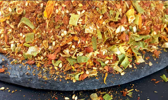 Приправа Салатная с шафраном и кунжутом 50 г (A038)