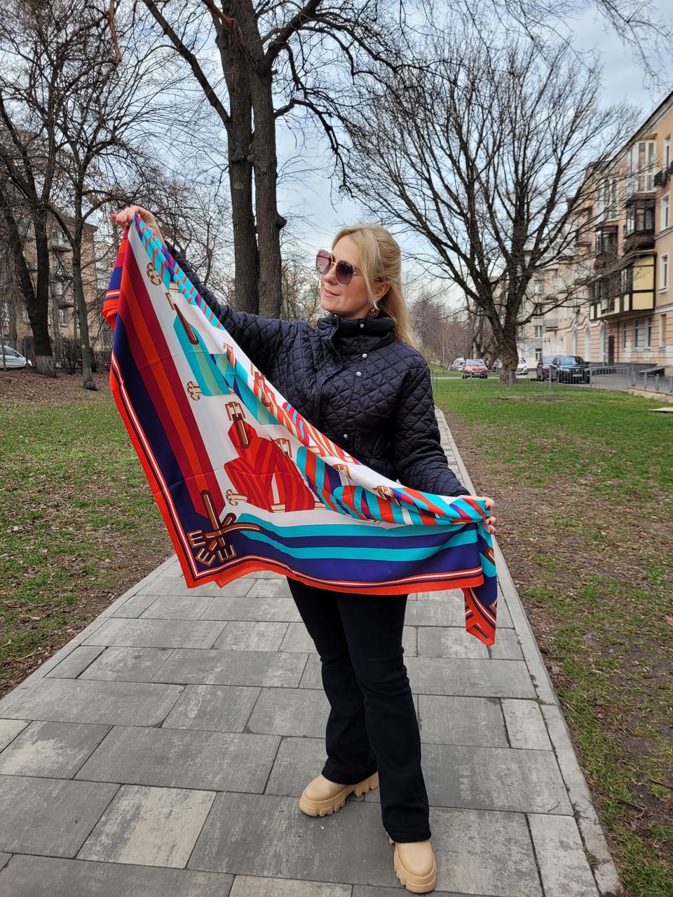 Платок женский шелковый Ремни 130х130 см Разноцветный