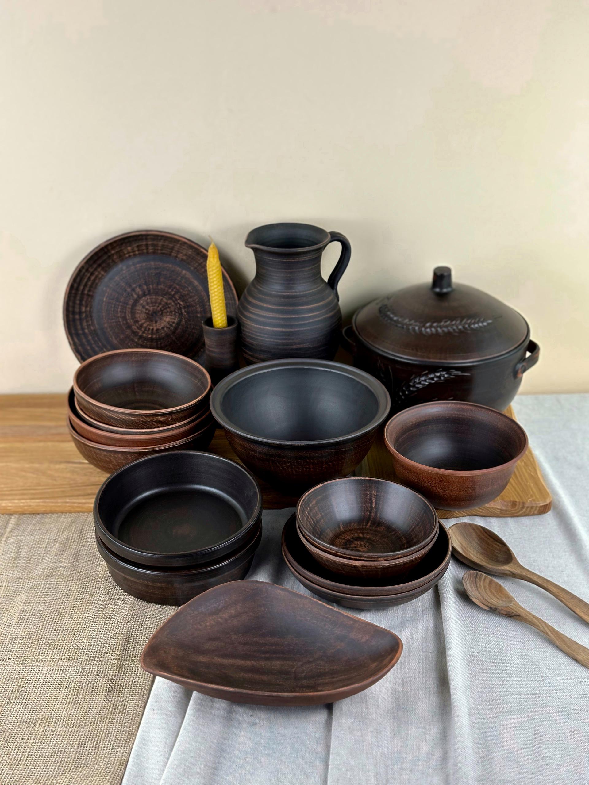 Набор керамической глиняной посуды Рождественский Двенадцать блюд большой гладкий (3129-6)